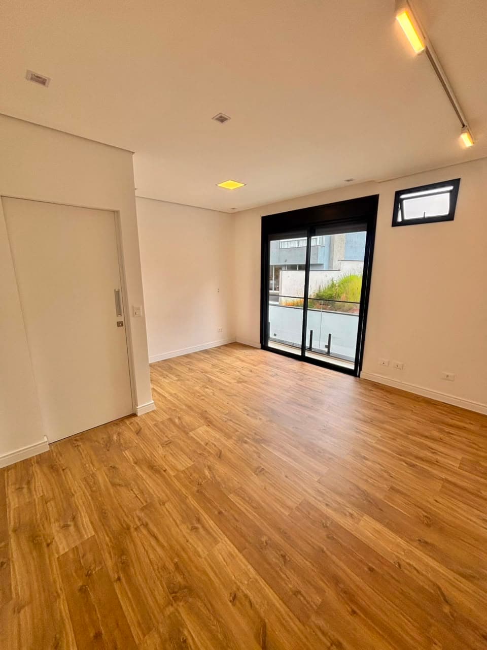 Casa de 324m² com três suítes disponível para venda por R$2.300.000 - Mosaico Essence, foto 32 de 40