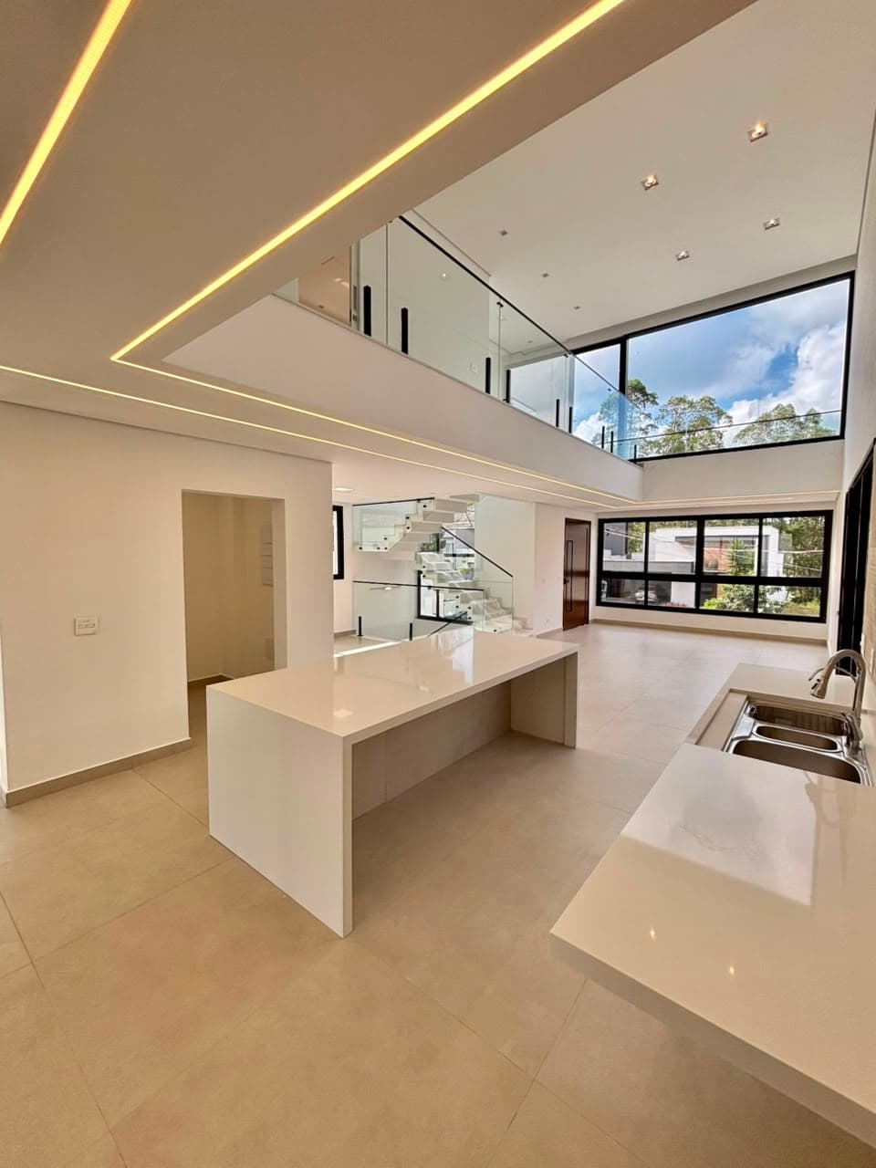 Casa de 324m² com três suítes disponível para venda por R$2.300.000 - Mosaico Essence, foto 25 de 40