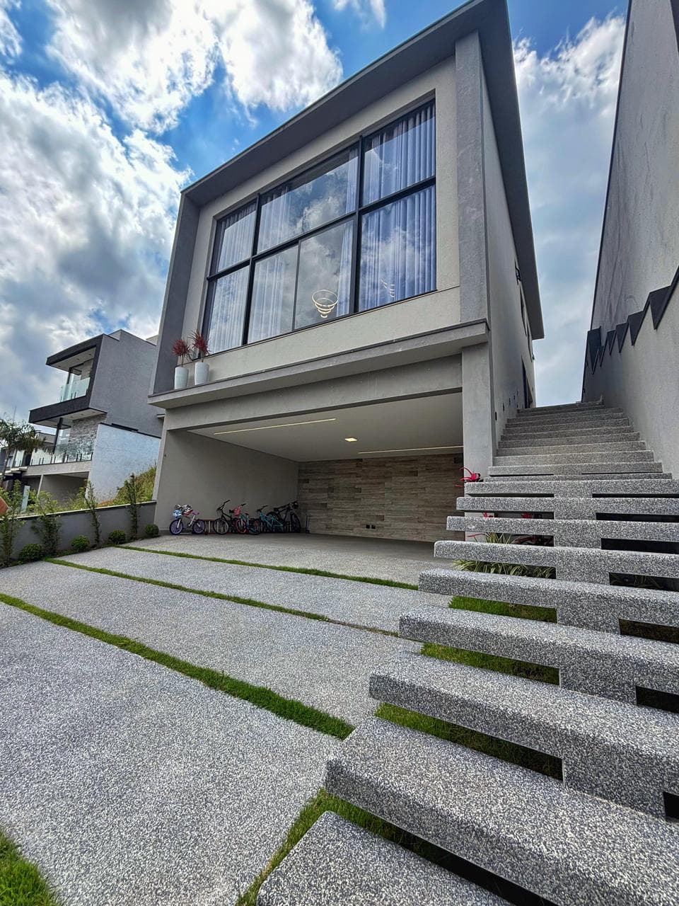 Sobrado com 3 dormitórios à venda, 320 m² por R$ 2.500.000,00 - Cézar de Souza - Mogi das Cruzes/SP, foto 4 de 19