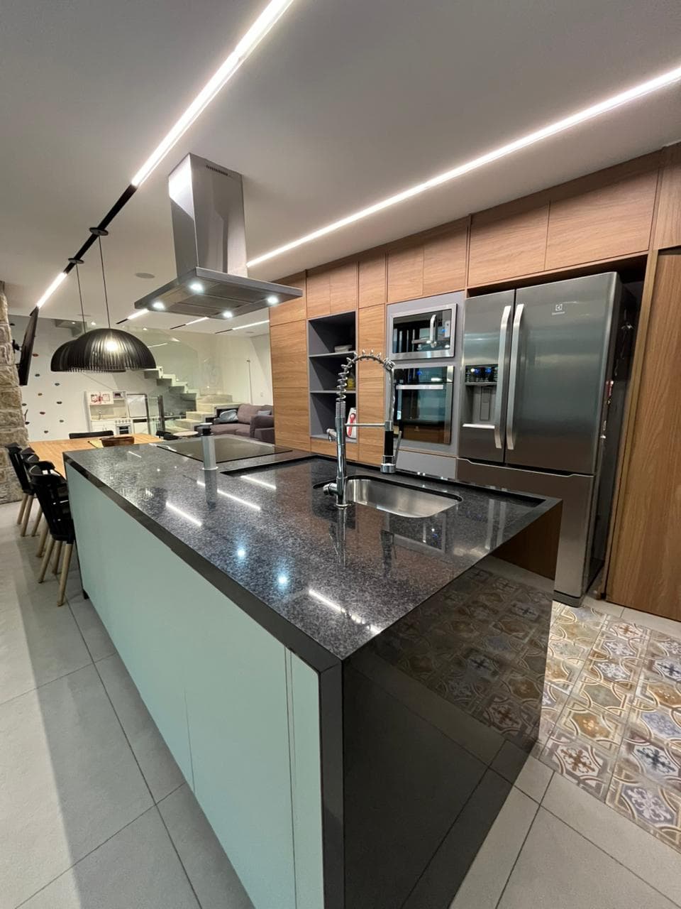 Sobrado com 3 dormitórios à venda, 315 m² por R$ 3.250.000,00 - Cézar de Souza - Mogi das Cruzes/SP, foto 13 de 30