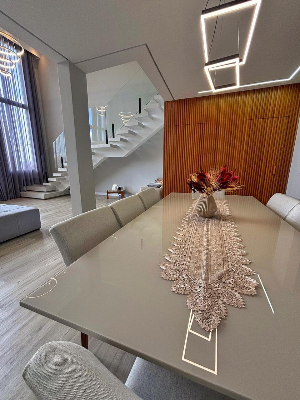 Sobrado com 3 dormitórios à venda, 320 m² por R$ 2.500.000,00 - Cézar de Souza - Mogi das Cruzes/SP, foto 5 de 19