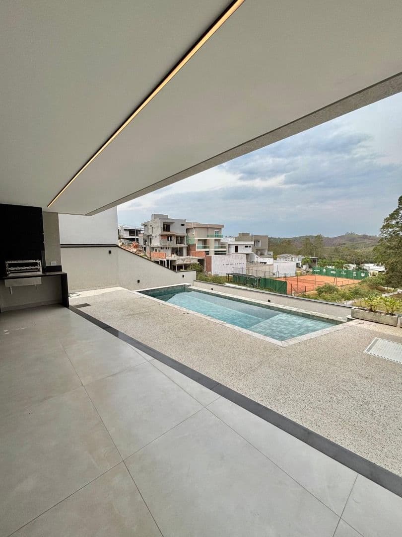 Casa de 274m² de área construída com vista permanente disponível para venda por R$2.800.000 - Mosaico Essence, Mogi das Cruzes/SP
