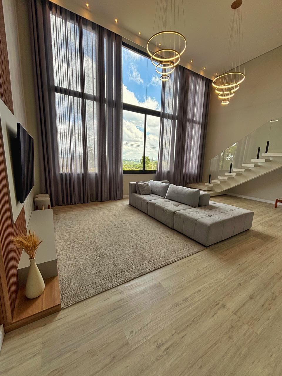 Sobrado com 3 dormitórios à venda, 320 m² por R$ 2.500.000,00 - Cézar de Souza - Mogi das Cruzes/SP